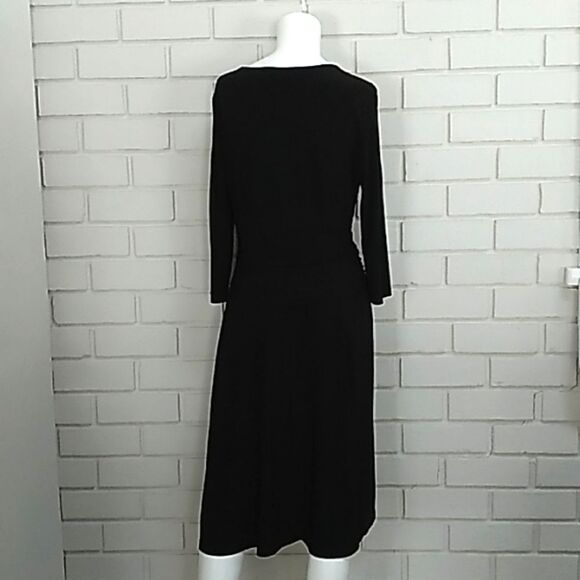 Nine West Black Ruched Sheath Dress. Size 10 - Picture 6 of 10